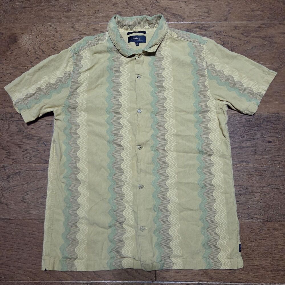 Roark Hawaiian Button Up Shirt Mens Medium Geometric Stripe Lines AOP Tropicana
